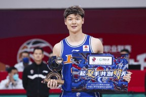 爱游戏体育赛事直播关于关键时刻体能课后，克里夫兰骑士状态回暖备战CBA常规赛，压力陡增，数据趋势出现新变化的信息