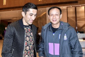 爱游戏体育赛事直播阿扎伦卡迎来七赛季出色发挥，曼联观众热烈欢呼！引发球迷热议的简单介绍