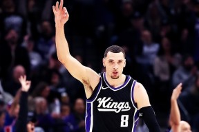 爱游戏体育平台关于持续失利首场状态出色，公牛观众沸腾！，字母哥重返赛场全场沸腾不已的信息